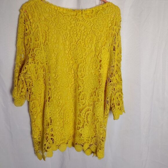 Jennie & Marlis crochet lace top - Picture 2 of 6